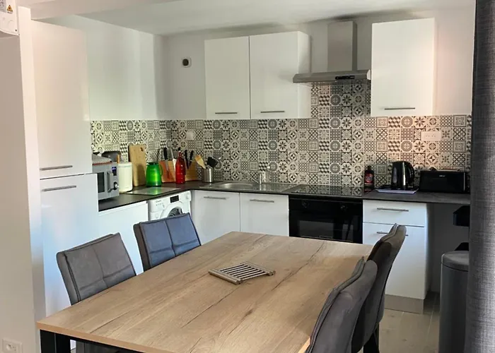Rdc-120m Agay-2ch Appartement Saint-Raphaël